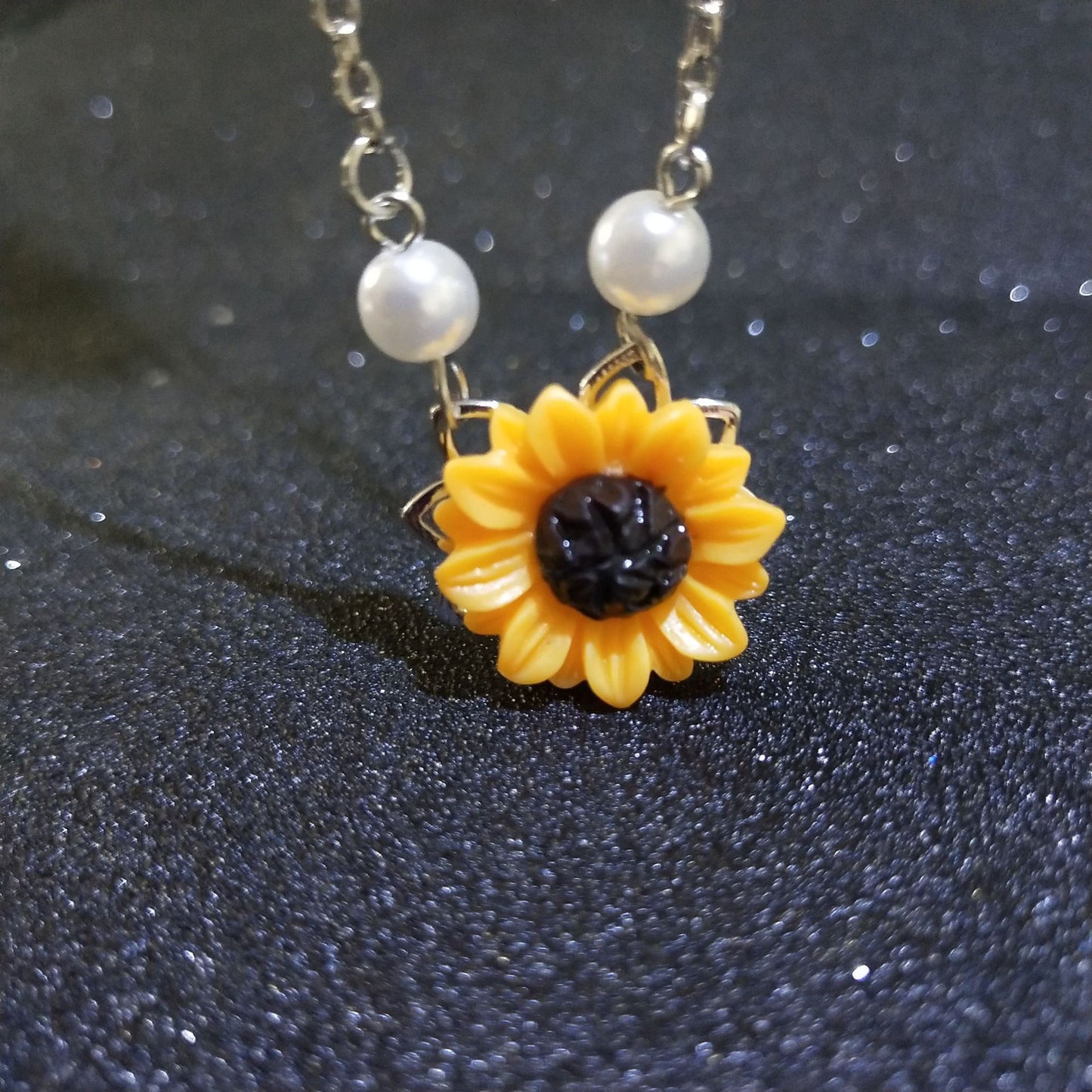 Jewelry Fashion Simple Sunflower Necklace Leaves Pearl Pendant Sweet Sunflower Clavicle Chain