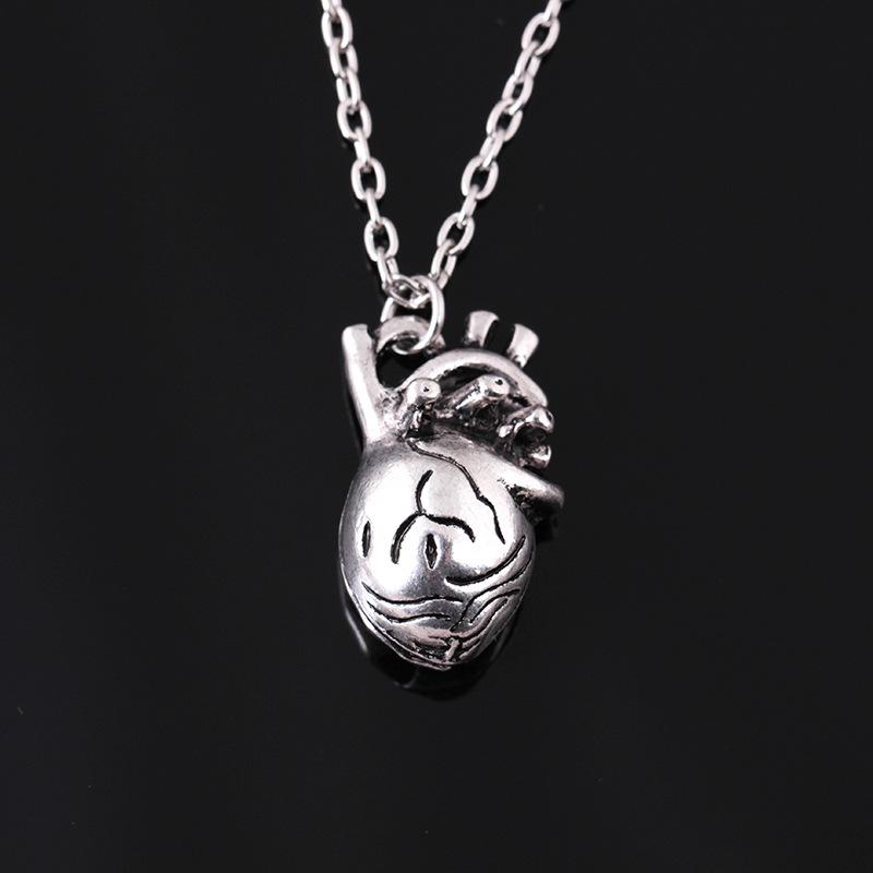 Retro Creative Anatomical Heart Necklace Personality Hollow Heart Pendant Jewelry