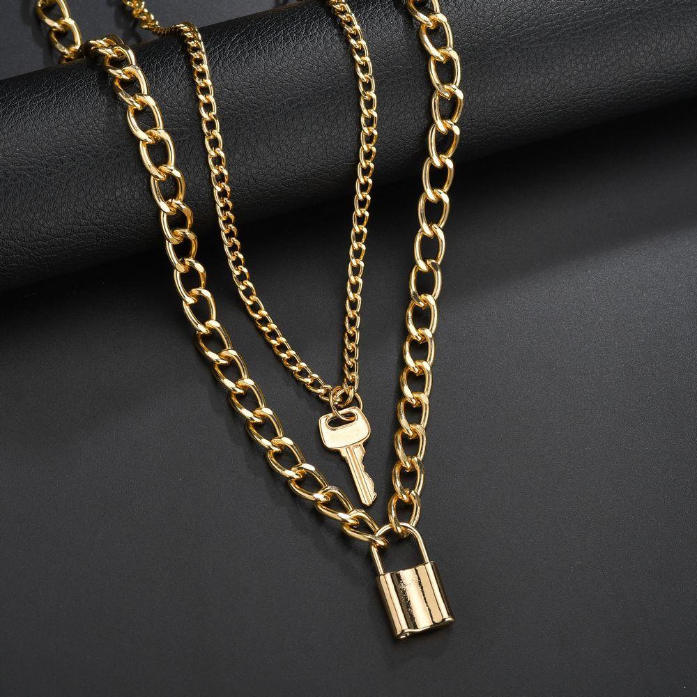 Jewelry Creative Fashion Geometric Elements Necklace Retro Key Lock Pendant Necklace Female