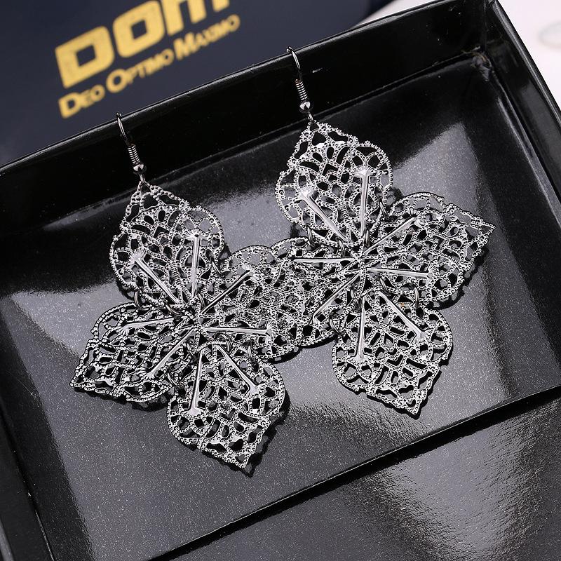 Direct Supply Fashionable Simple Mori Hollow Big Maple Leaf Earrings Earrings