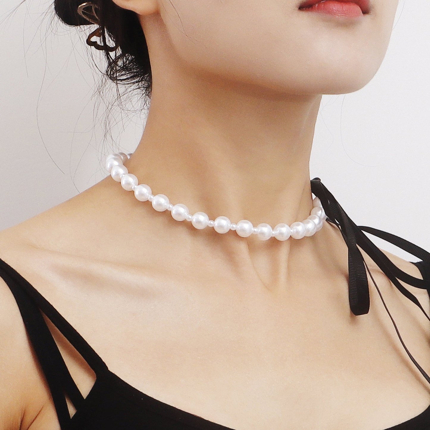 Jewelry Personality Creative Imitation Baroque Pearl Bead Necklace Female Black Ribbon Bow Necklace