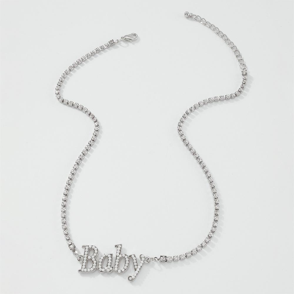 N927 cold fashion simple necklace imitation pearl claw chain small fragrance necklace baby letter geometric pendant