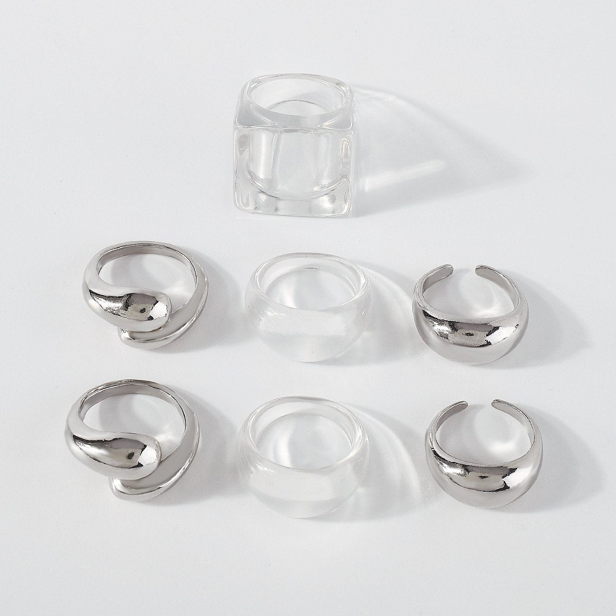 R786 Niche French Personality Fashion Ring Widened Crescent Glossy Acrylic Transparent Geometric Ring Set