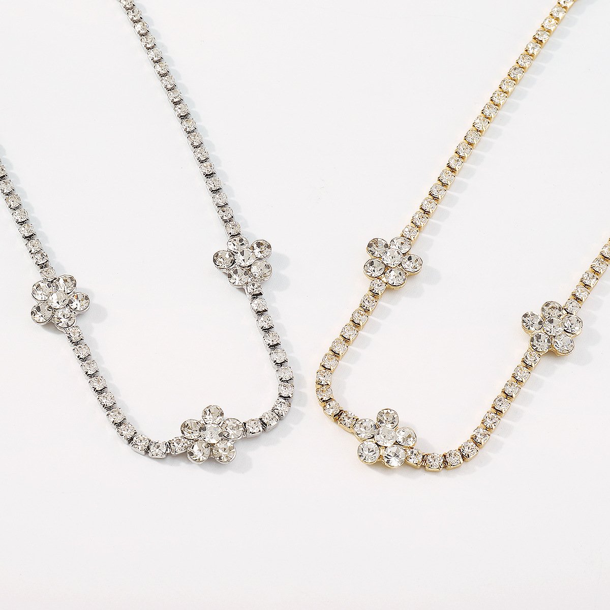 N1649 Temperament single-layer necklace claw chain rhinestone flower light luxury necklace simple personality show necklace