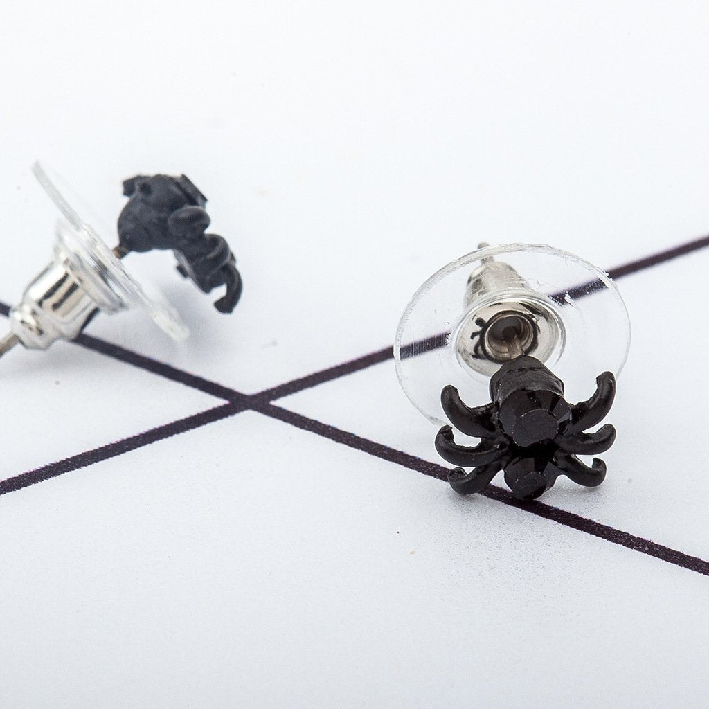 Fashion personality cute little spider stud earrings geometric earrings