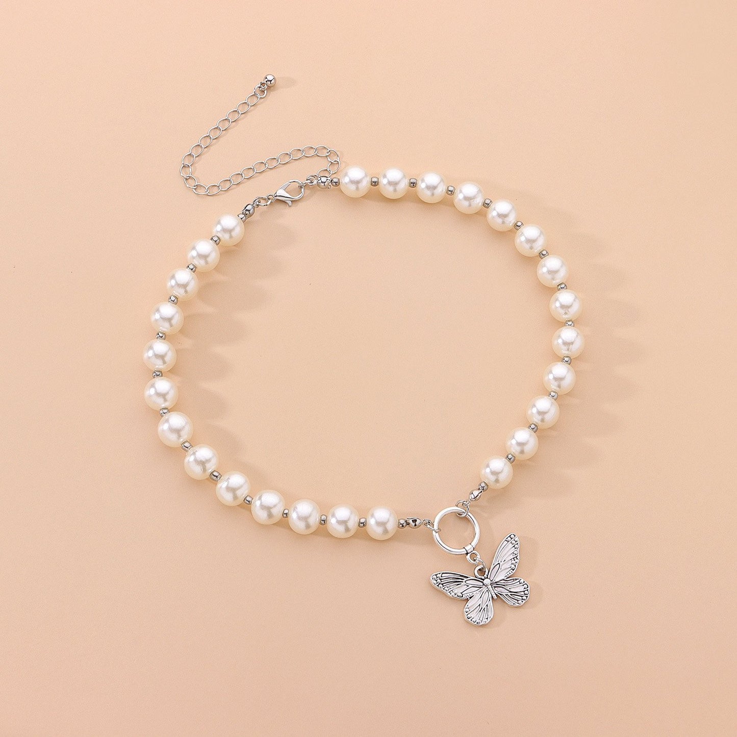Jewelry Short Retro Metal Butterfly Pendant Necklace Female Fashion Personality Popular Pearl Necklace