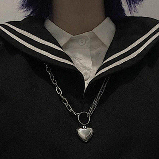 Ins Street Retro Dark Dark Soil Cool Bungee Love Irregular Jewelry Net Red Pendant Necklace