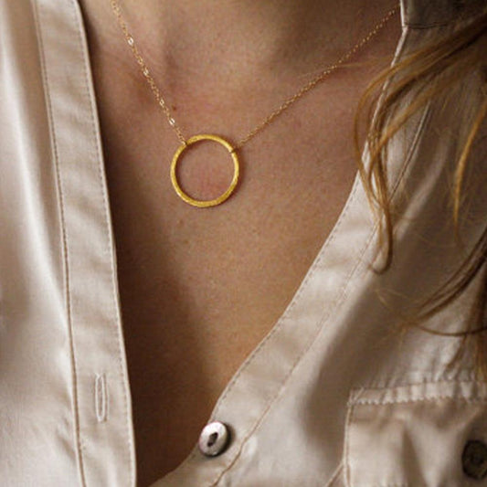 Simple temperament temperament circle collarbone necklace female short necklace necklace