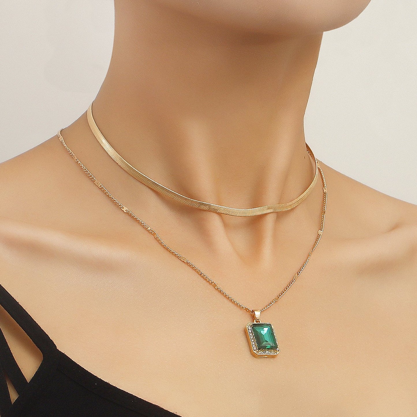 Jewelry Snake Bone Double-layer Gemstone Pendant Clavicle Chain Female Niche Retro Design Feeling Cold Necklace