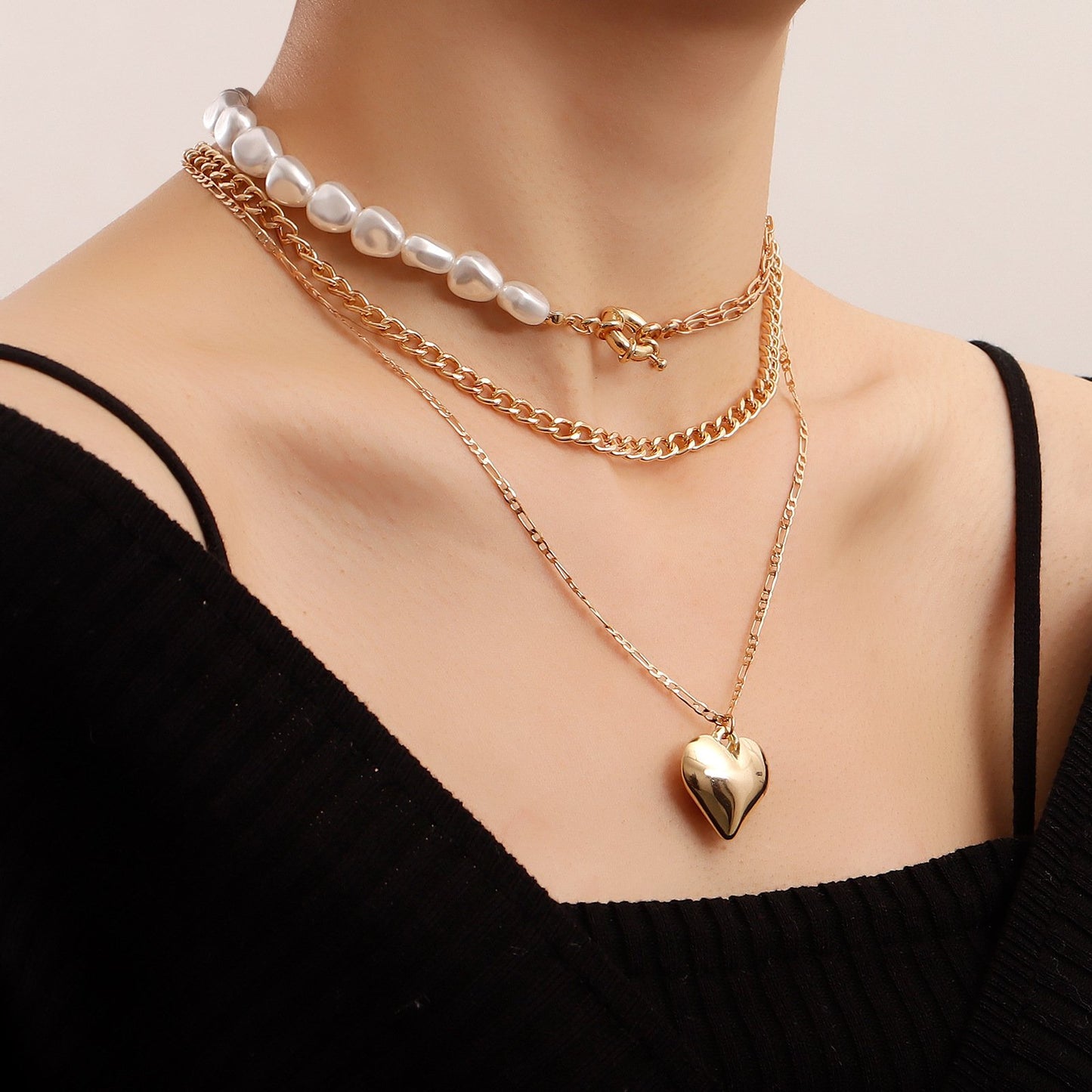 ins metal special-shaped pearl exaggerated big peach heart necklace female Valentine's Day multi-layer love necklace sweater chain female
