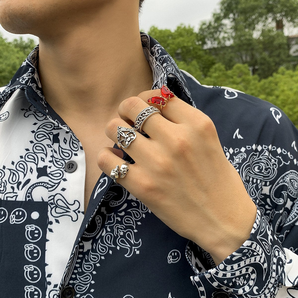 Jewelry Punk Hip-Hop Metal Skull Men's Ring Vintage Diamond Butterfly Ring Hand Jewelry