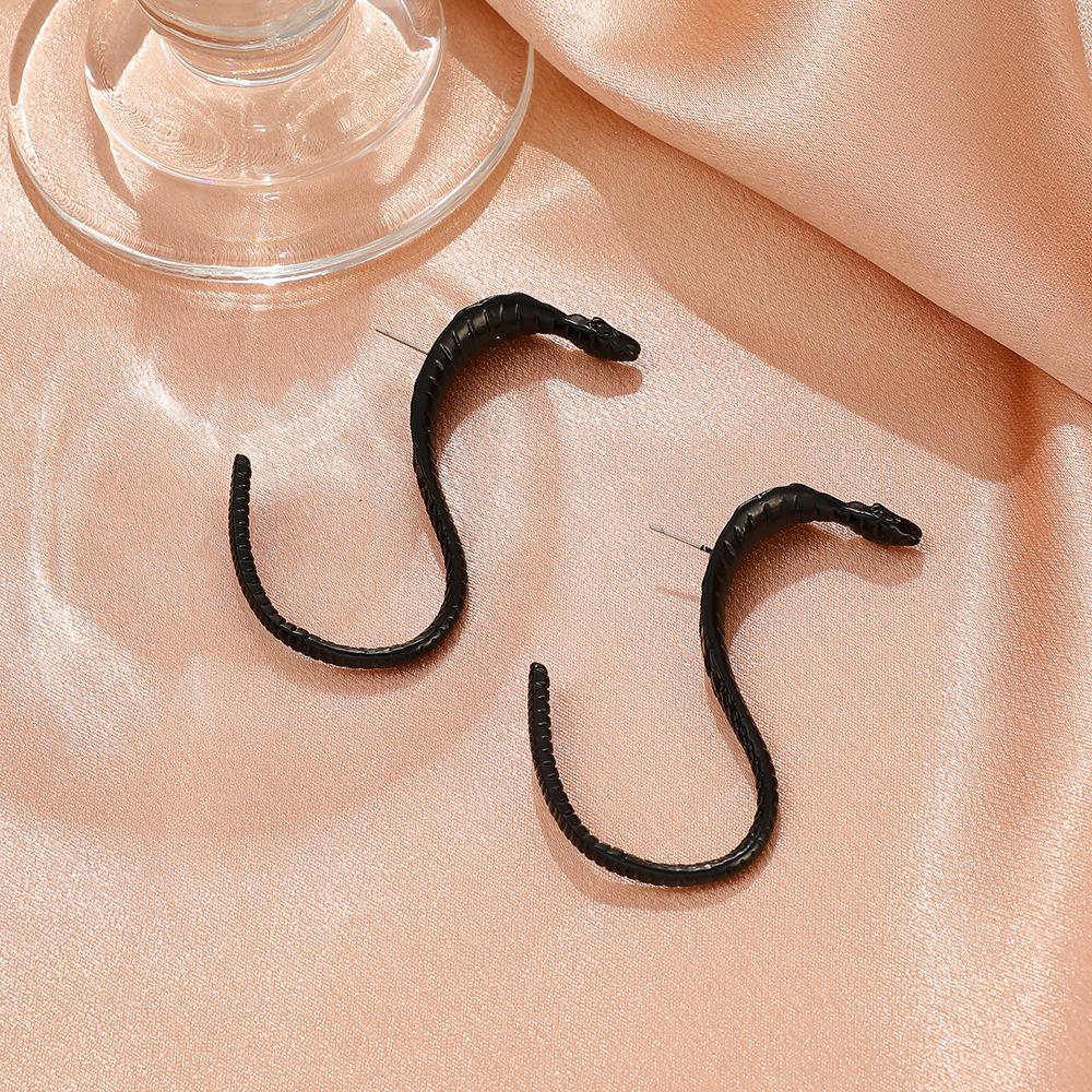 Retro metal snake earrings national personality exaggerated cobra earrings ins design sense earrings