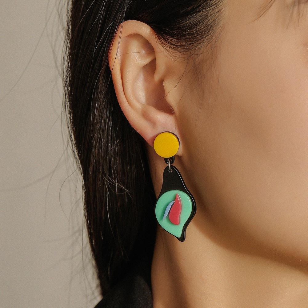 Creative Acrylic Exaggerated Contrast Color Earrings Fashion Irregular Three-dimensional Pattern Candy Color Fresh Earrings Female