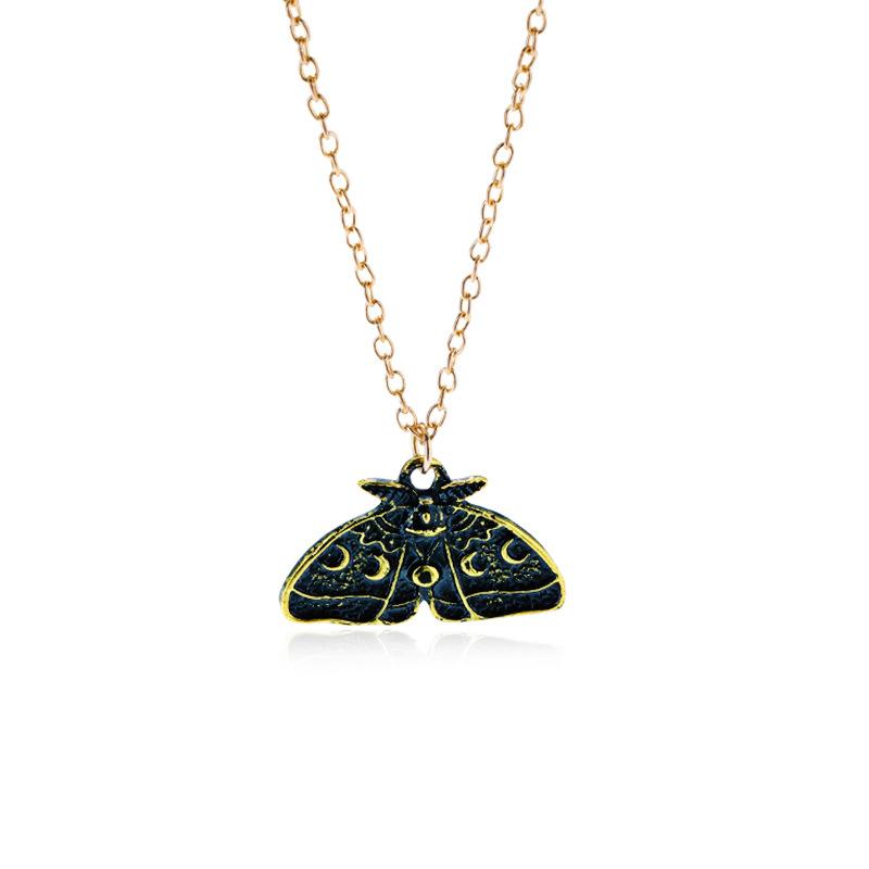 Gothic Dark Simple Butterfly Necklace Retro Fashion Creative Metal Old Butterfly Clavicle Chain Temperament Necklace