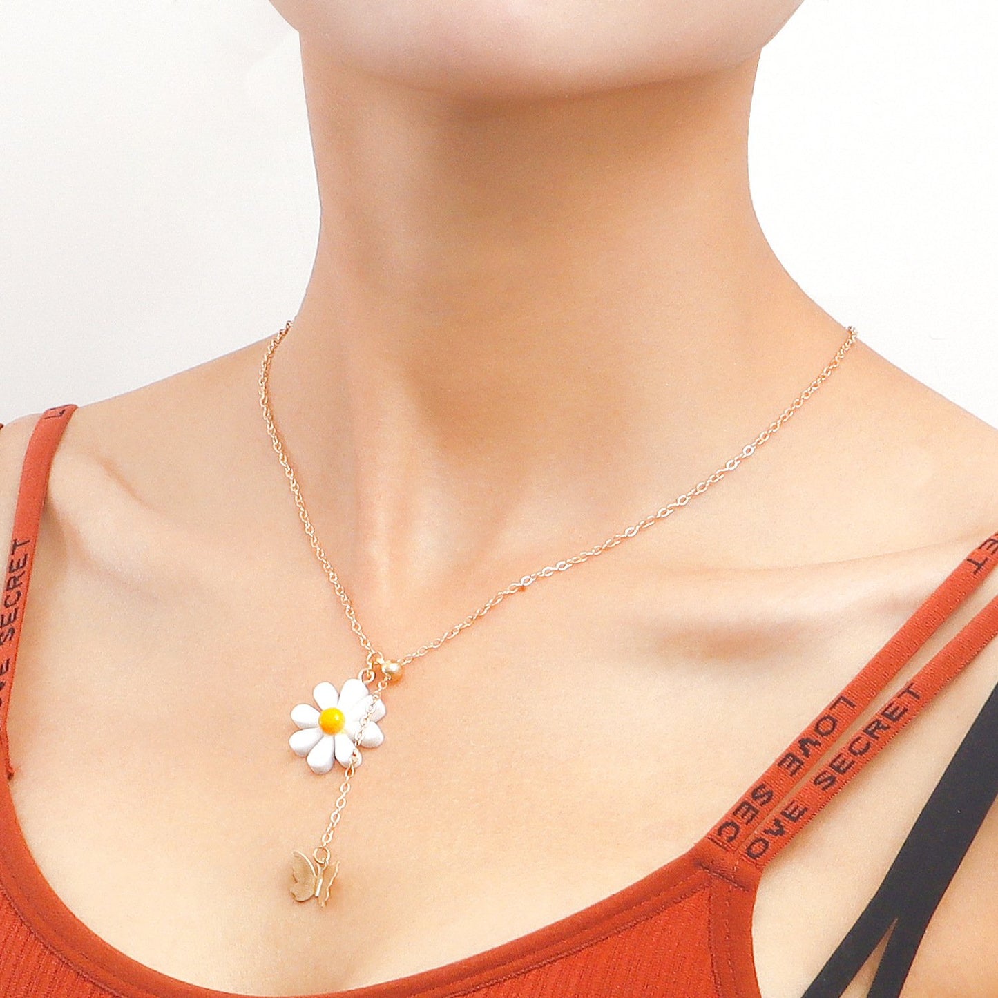 Jewelry Versatile Daisy Petal Butterfly Pendant Necklace Female Creative Design Tassel Necklace