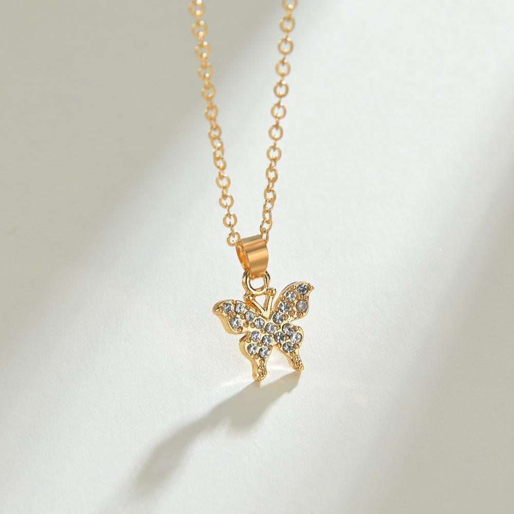 Fashion Rhinestone Butterfly Pendant Necklace Simple Clavicle Chain Accessories