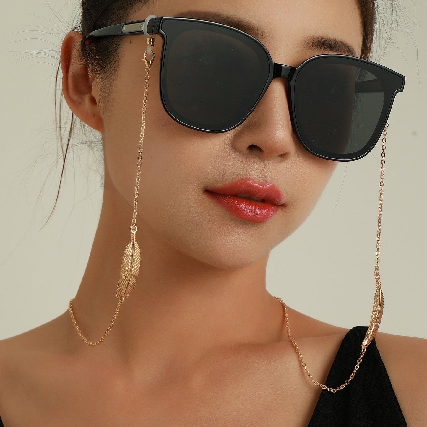 Ornament simple symmetrical alloy metal feather glasses chain versatile multi-use non-slip anti-lost lanyard