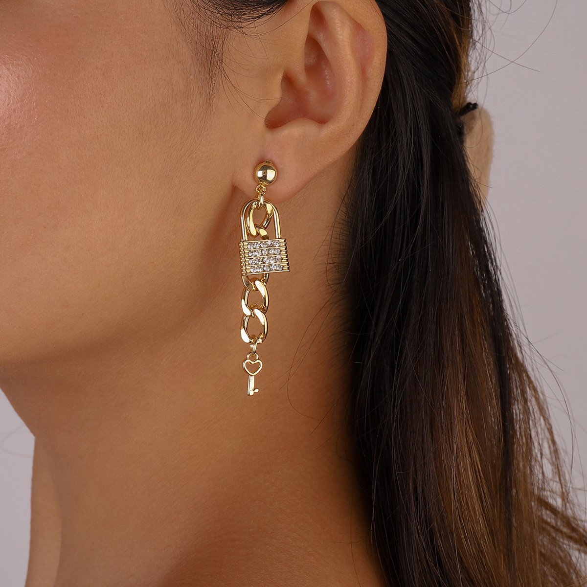 E1366 jewelry niche lock key micro-inlaid temperament earrings exaggerated chain love earrings female