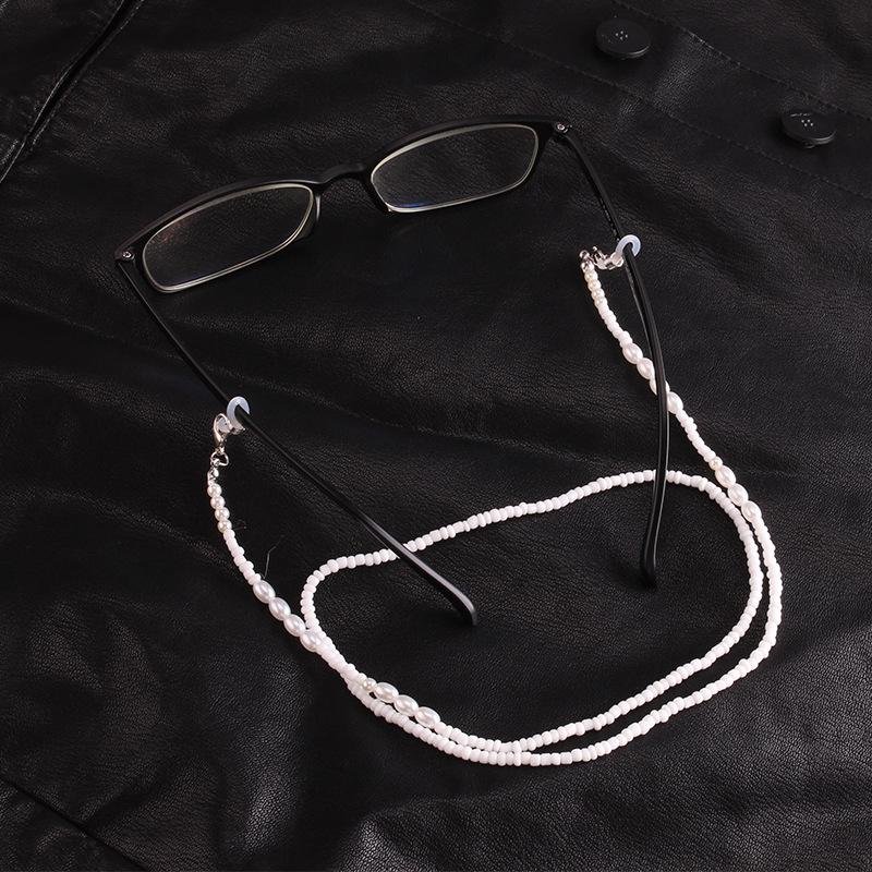 Hanging neck glasses chain anti-lost lanyard chain retro imitation pearl beaded necklace temperament mask chain