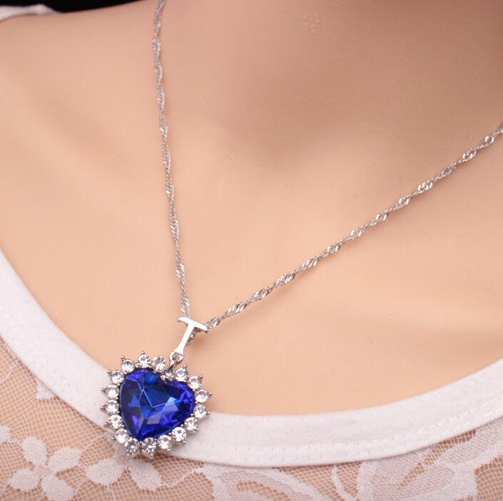 Jewelry Fashion Classic Ocean Star Crystal Necklace Simple Heart Pendant