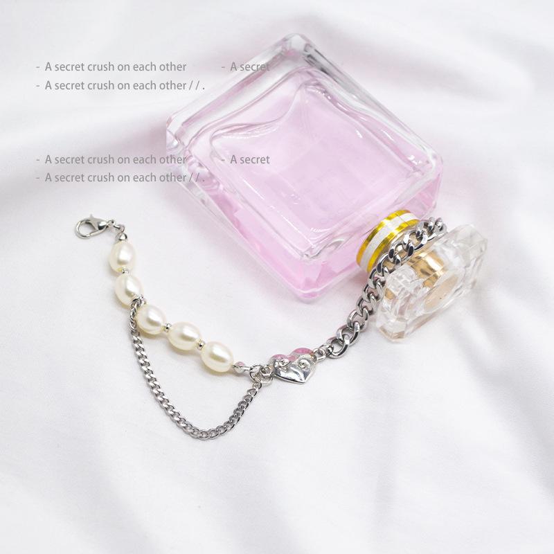 High-end Pearl Chain Stitching Love Bracelet Women's New Year's Trend Hip-Hop Ins Niche Design Jewelry