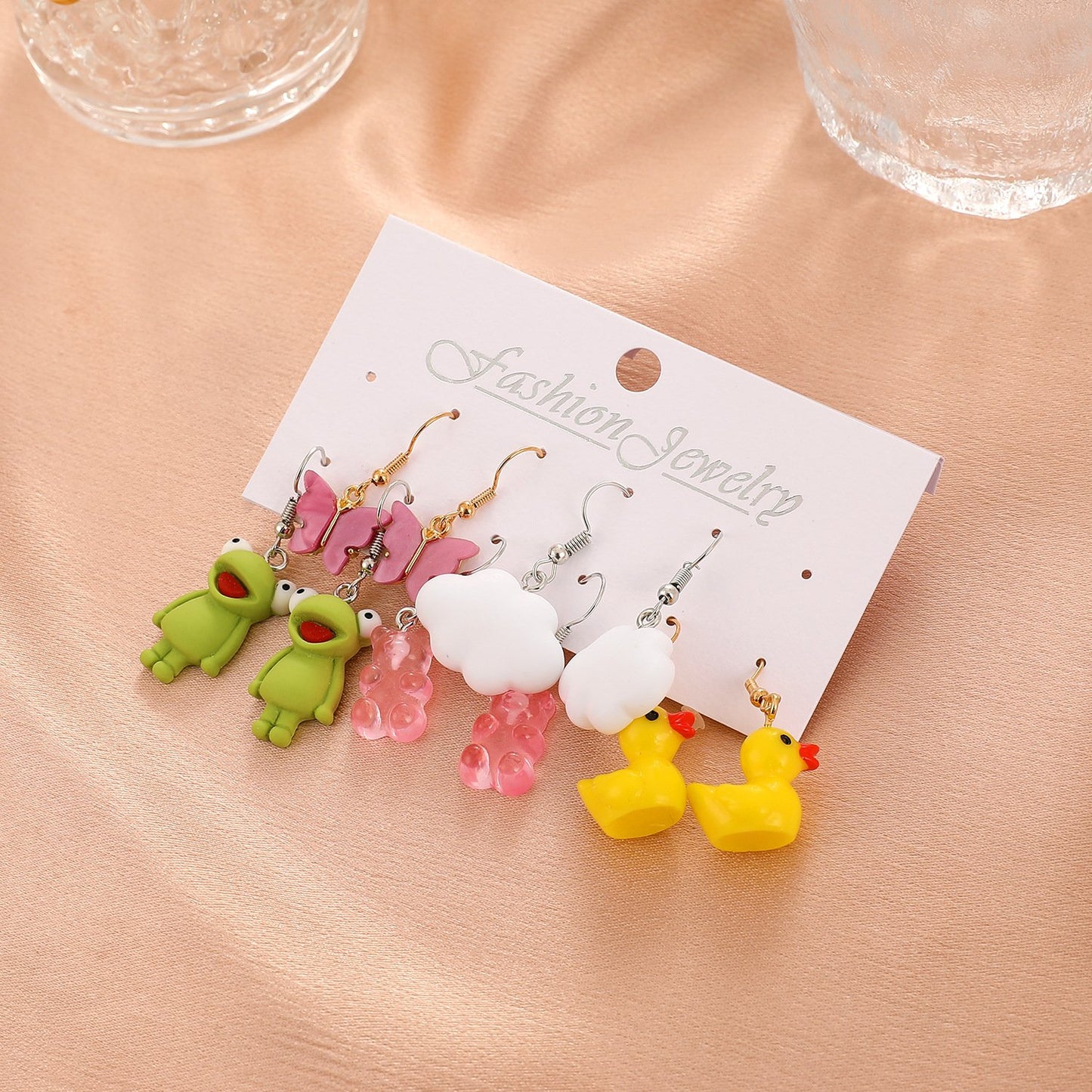 Sweet Cool Acrylic Earring Set Fashion Cartoon Butterfly Frog Little Yellow Duck Earrings Set of 5