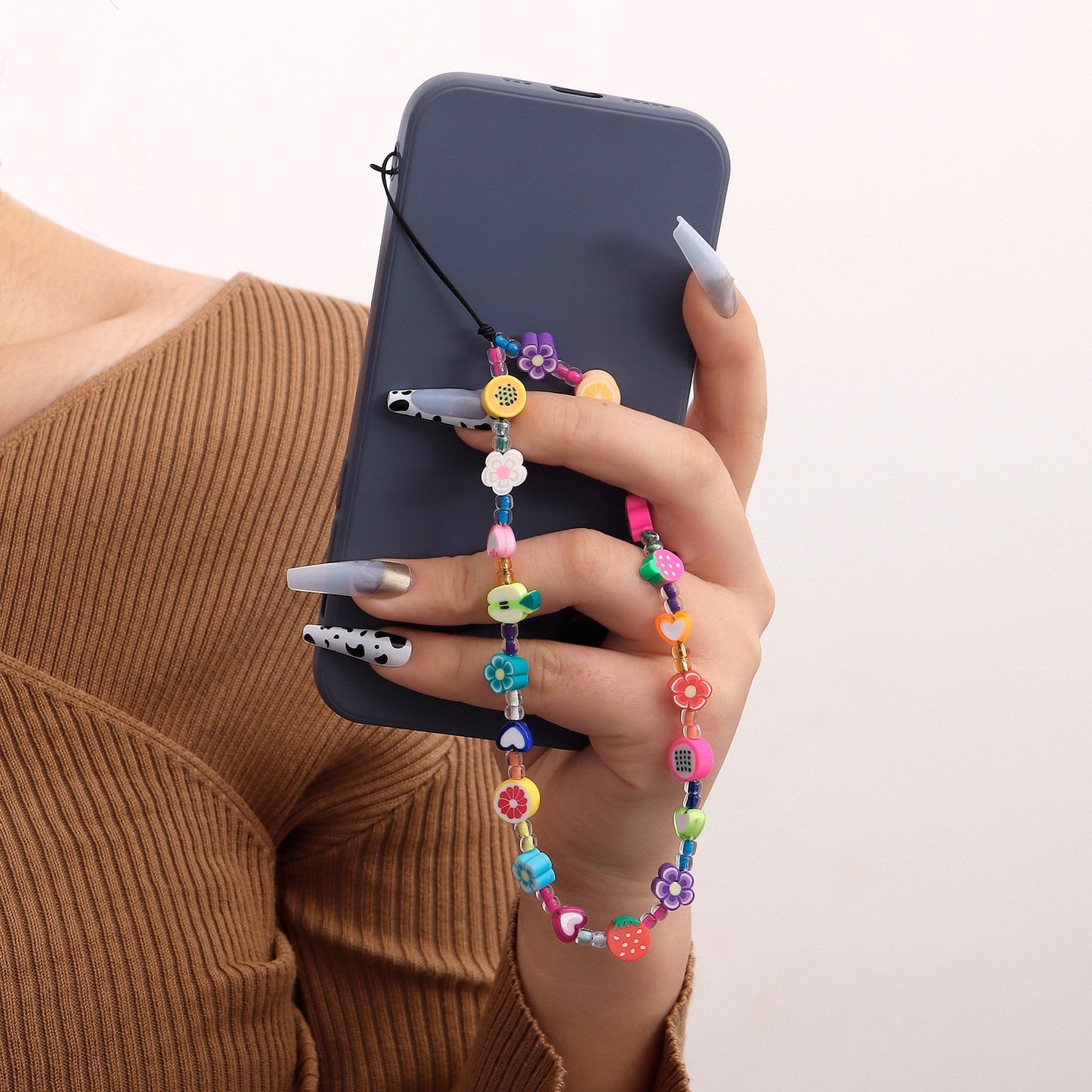 Jewelry niche design handmade colorful flowers mobile phone chain female fairy autumn and winter mobile phone ornaments