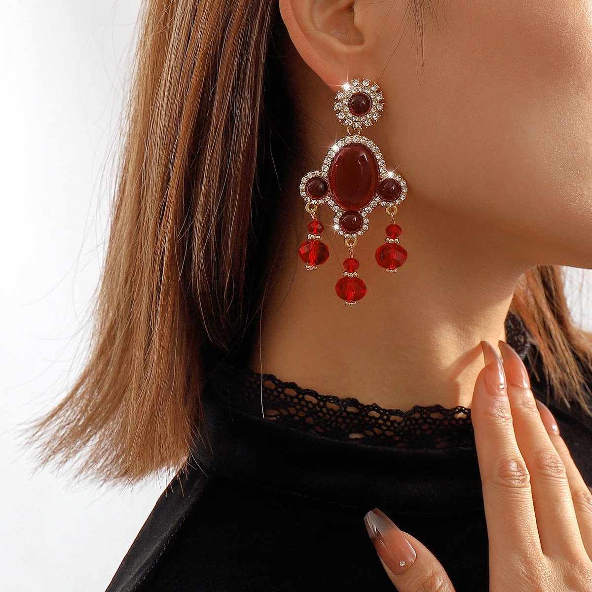 E112 National Temperament Light Luxury Heavy Industry Crystal Lantern Earrings Retro Exaggerated Personality Festive Rhinestone Earrings