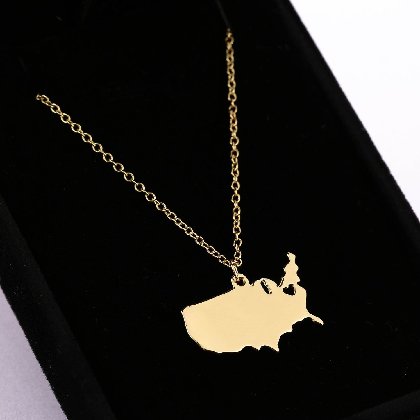 Jewelry Minimalist Love United States Map Necklace Pendant Clavicle Chain