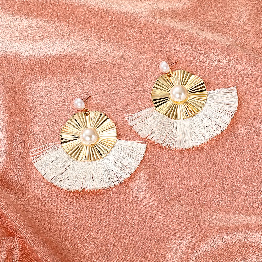 Exaggerated Metal Tassel Earrings Bohemian Fan-shaped Irregular Earrings Retro Geometric Pearl Earrings