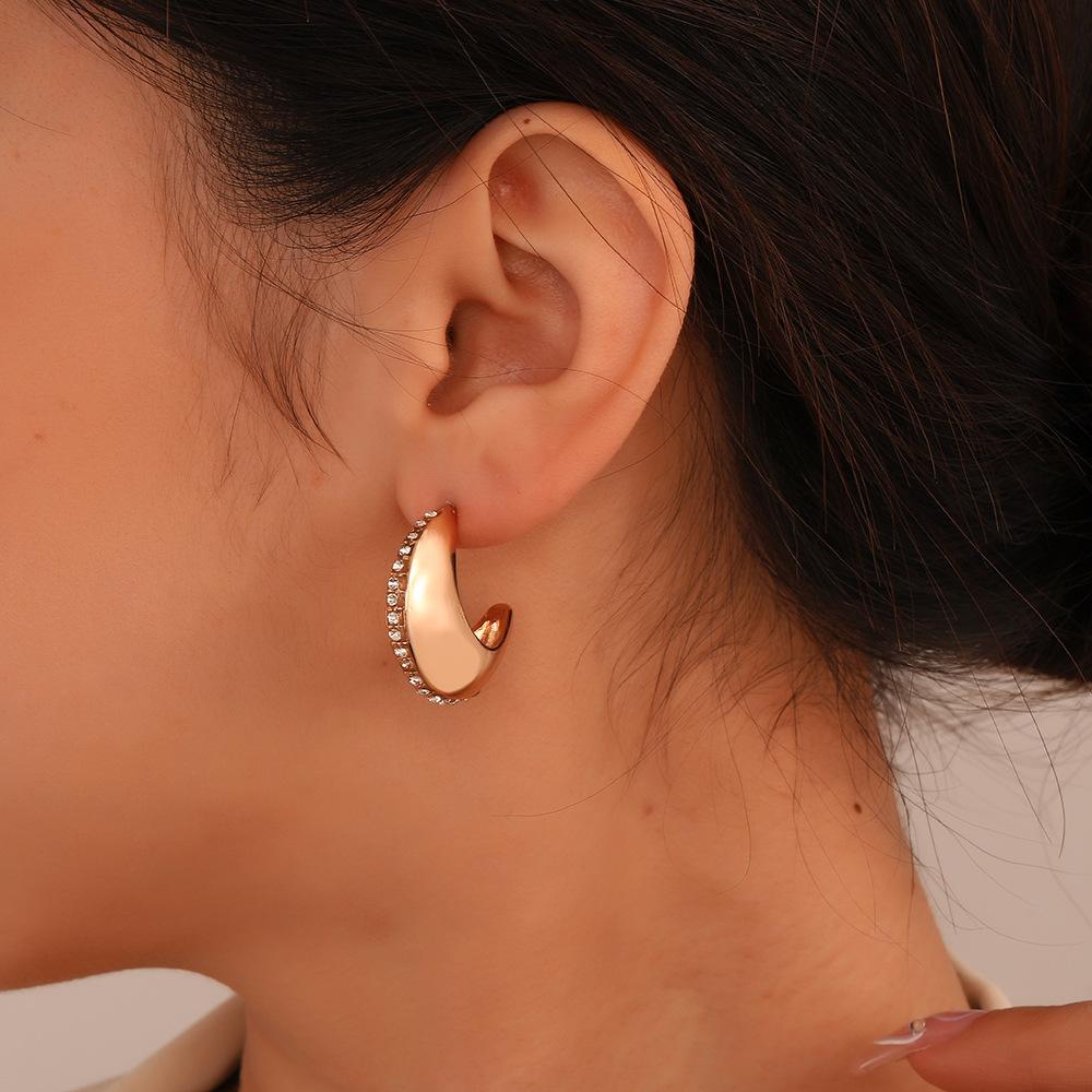 Ins micro-inlaid zircon moon earrings women's fashion ethnic metal geometric crescent earrings simple earrings