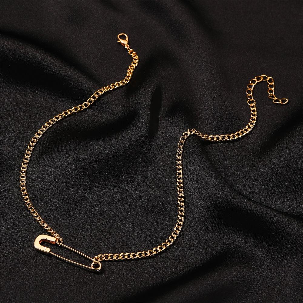 Creative pin necklace niche design simple paperclip clavicle chain cold personality pendant couple accessories