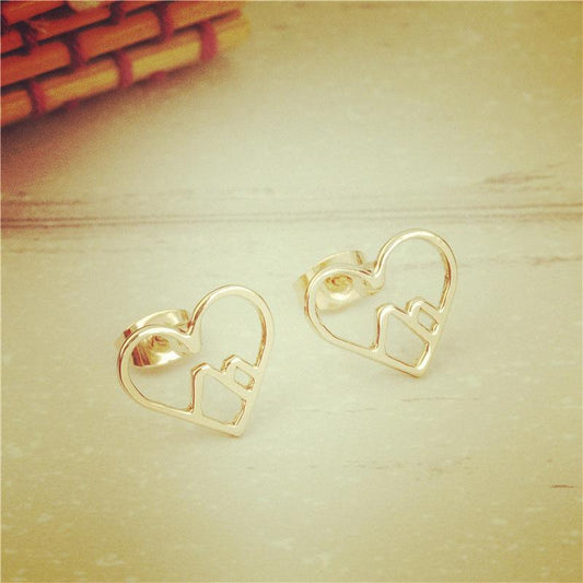Overseas, cute heart stud earrings, mountain stud earrings, classic and versatile accessories
