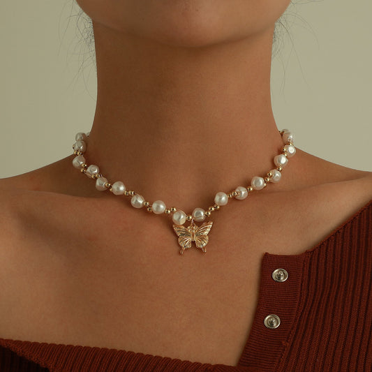 Jewelry Fashion Embossed Three-dimensional Butterfly Necklace Women's Short Style Pearl Geometric Single Layer Necklace
