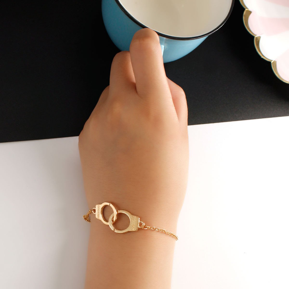 Jewelry Fashion Exaggerated Trend Handcuffs Bracelet Female Personality Creative Versatile Bracelet Jewelry