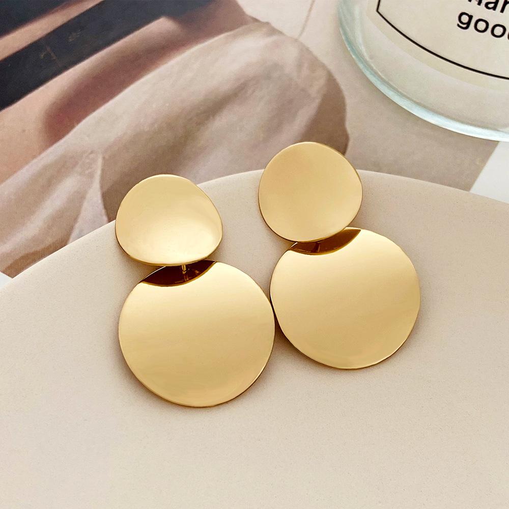 Retro round metal earrings ins three-dimensional glossy earrings fashion versatile fashionable earrings ear accessories