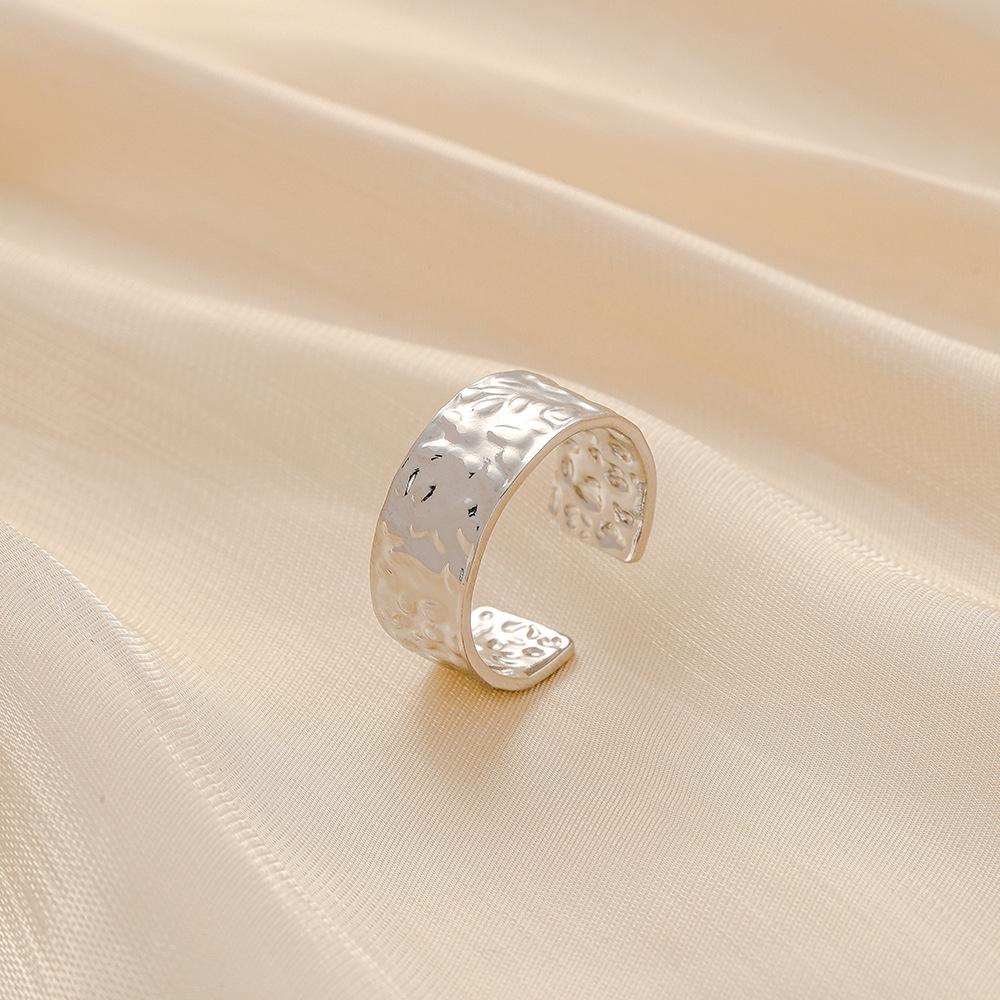 Chao Baita high-end sense cold stainless steel opening wide side hammer pattern adjustable ring