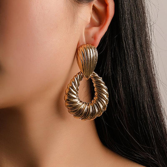 Jewelry alloy shell corrugated earrings women's drop-shaped threaded metal earrings