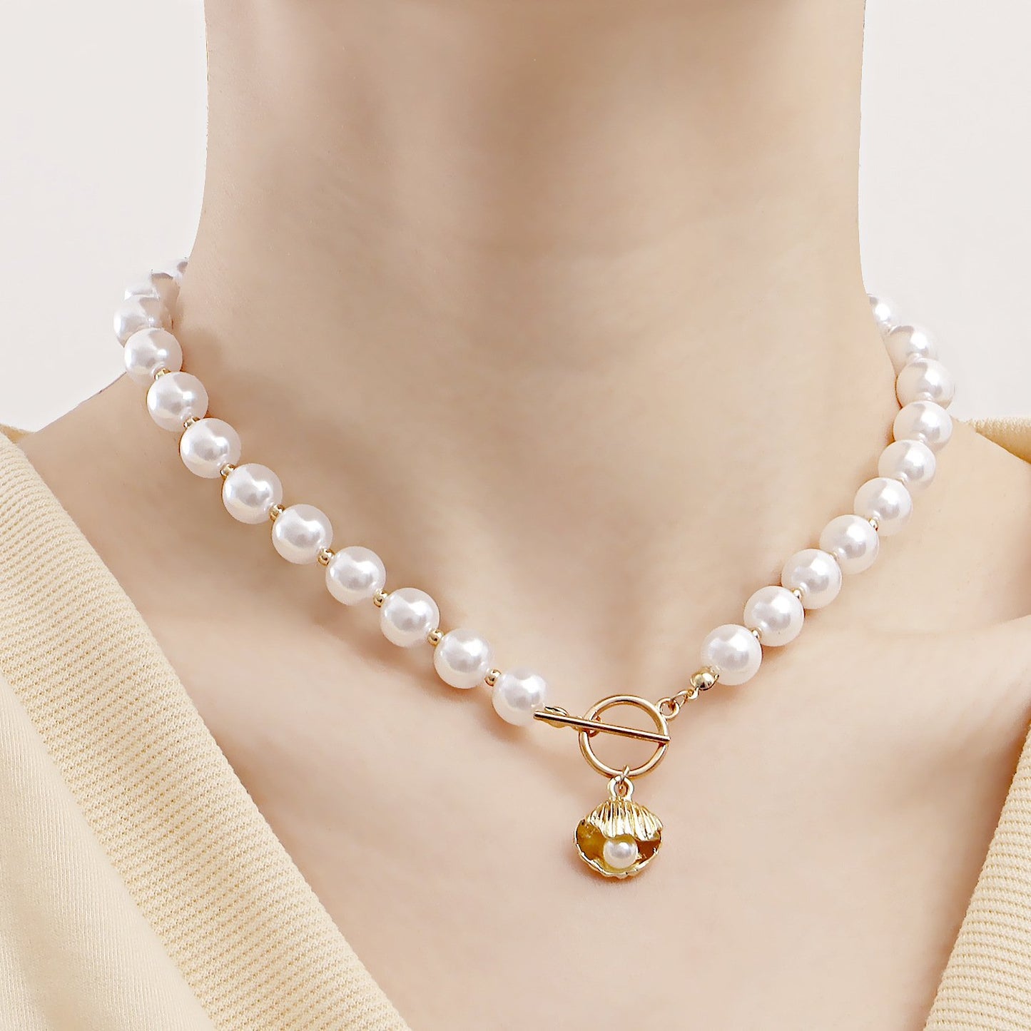 Jewelry ins imitation pearl necklace scallop pendant necklace female hot girl clavicle chain niche design