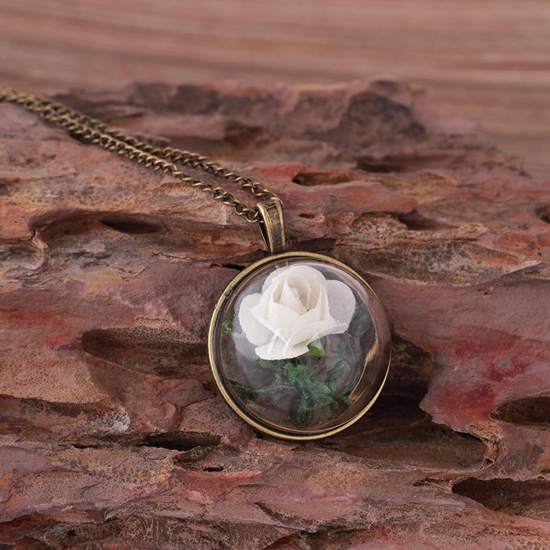 Personalized Retro Preserved Flower Pendant Fashion Semicircle Glass Ball Dried Flower Plant Necklace Necklace Jewelry