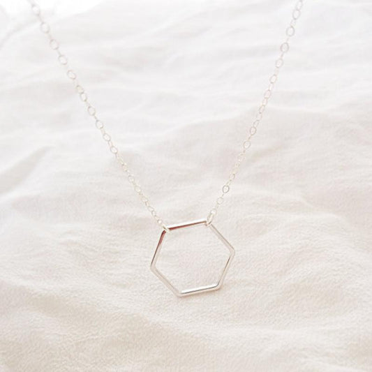 Jewelry Simple Fashion Hexagonal Necklace Delicate Clavicle Necklace Clearance