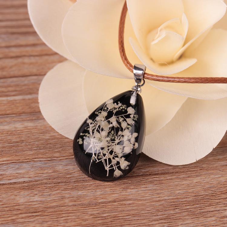 Fashion Transparent Water Drop Dried Flower Necklace Luminous Crystal Pendant Luminous Clavicle Chain Jewelry