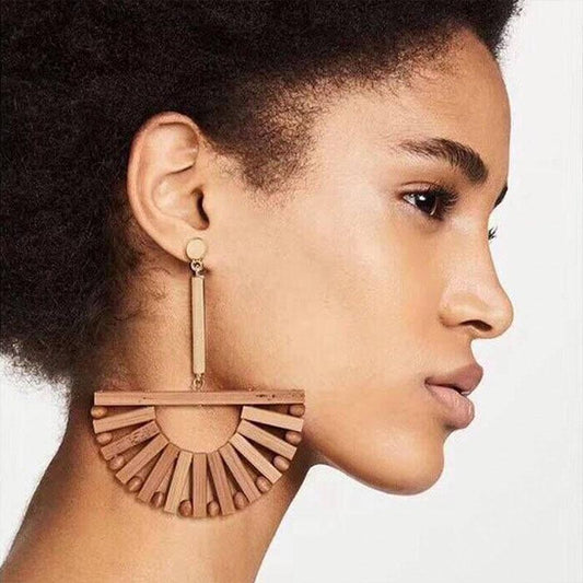 2E3841 Seaside Vacation Fashion Ethnic Fan-shaped Personality Earrings Female Retro Wooden Long Earrings