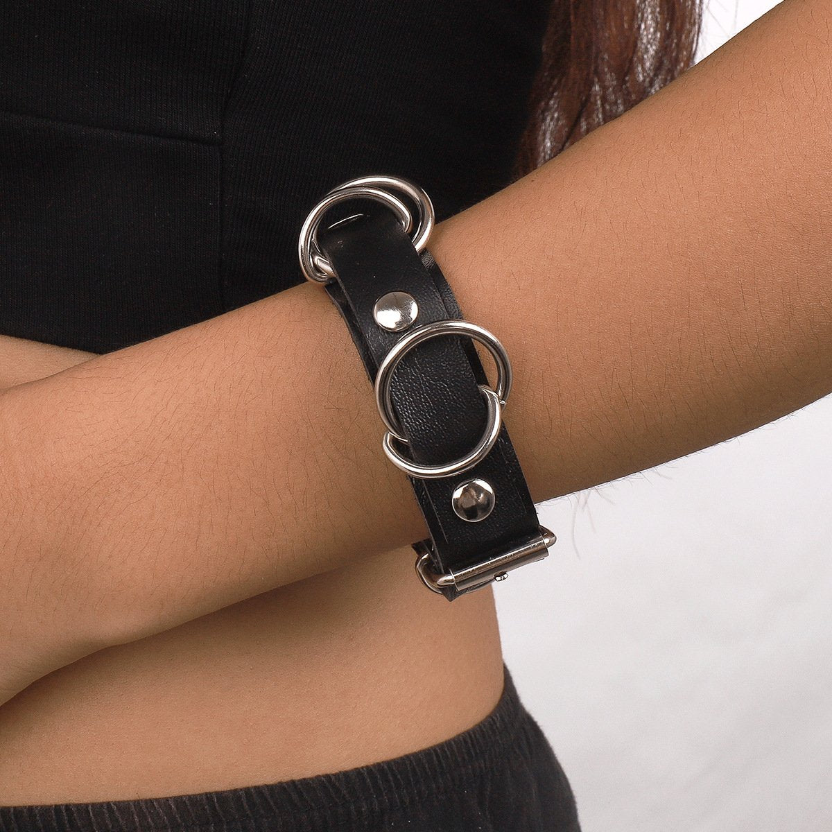 B1947 Exaggerated Punk Leather Circle Bracelet Harajuku Diablo Personality Sexy Retro Jewelry