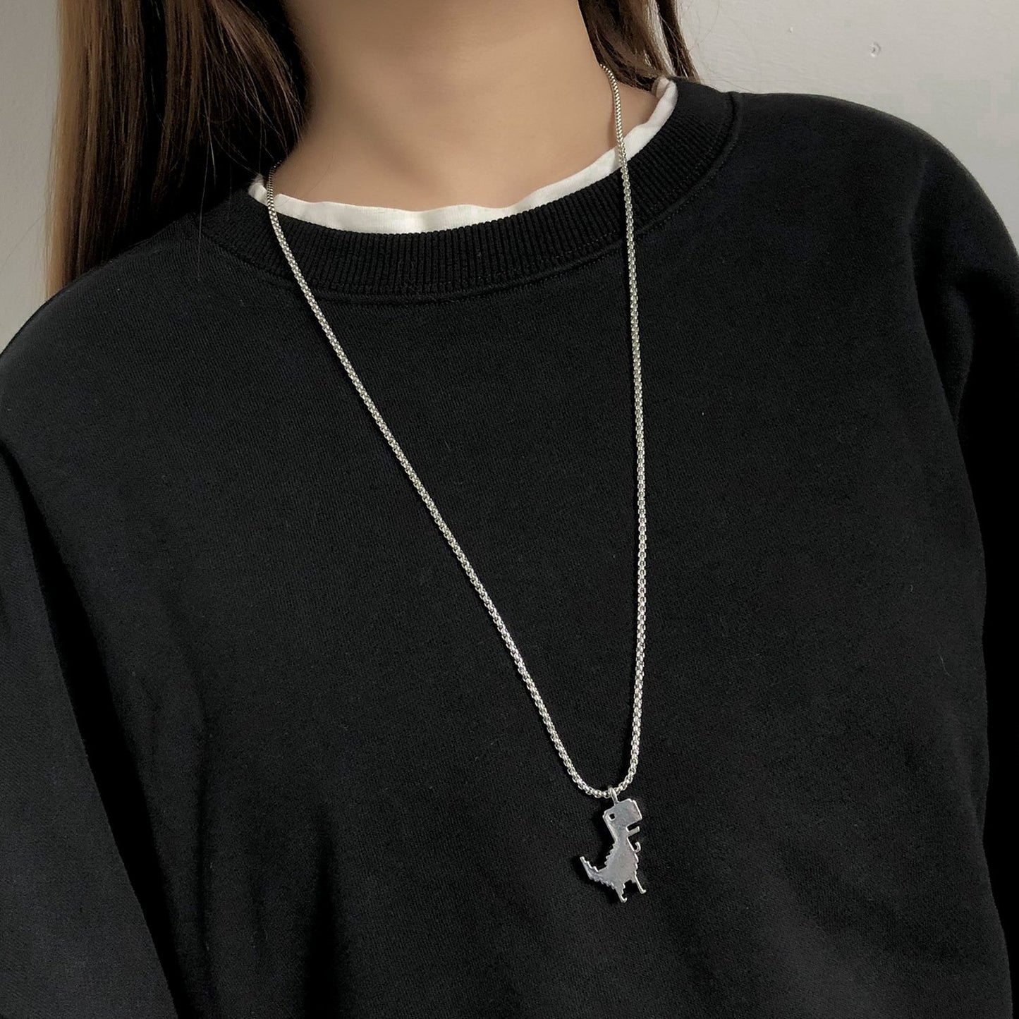 Retro Game Dinosaur Pendant Necklace Men and Women Hip Hop Hip Hop Fashion Personality Sweater Chain Necklace