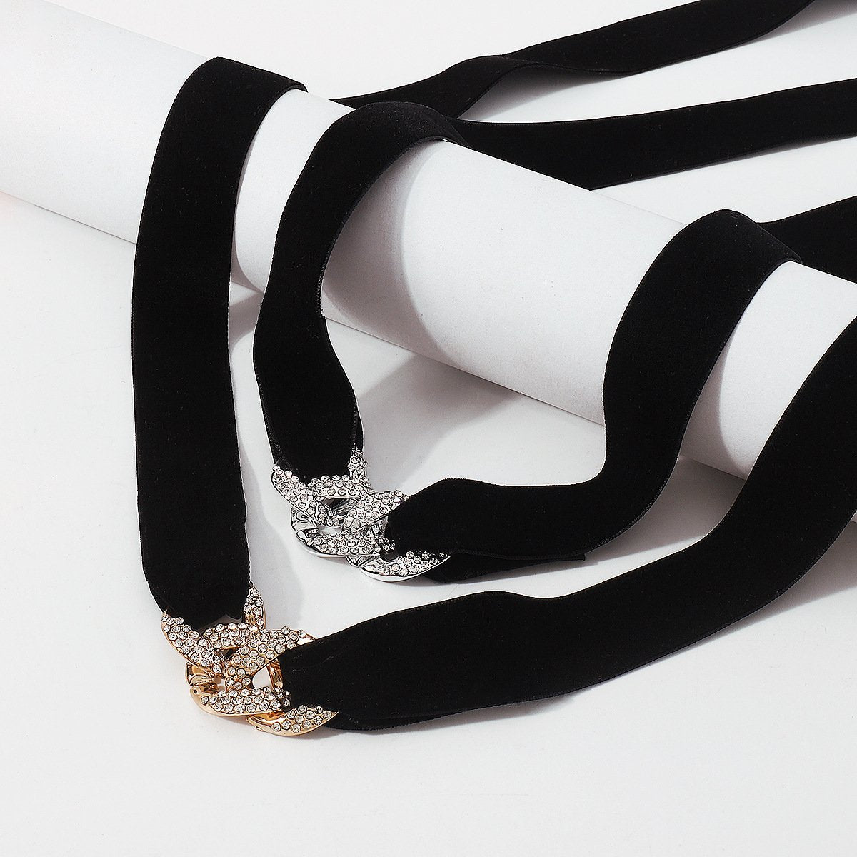 N186 French light luxury elegant retro pendant CCB velvet rhinestone niche cold geometric necklace