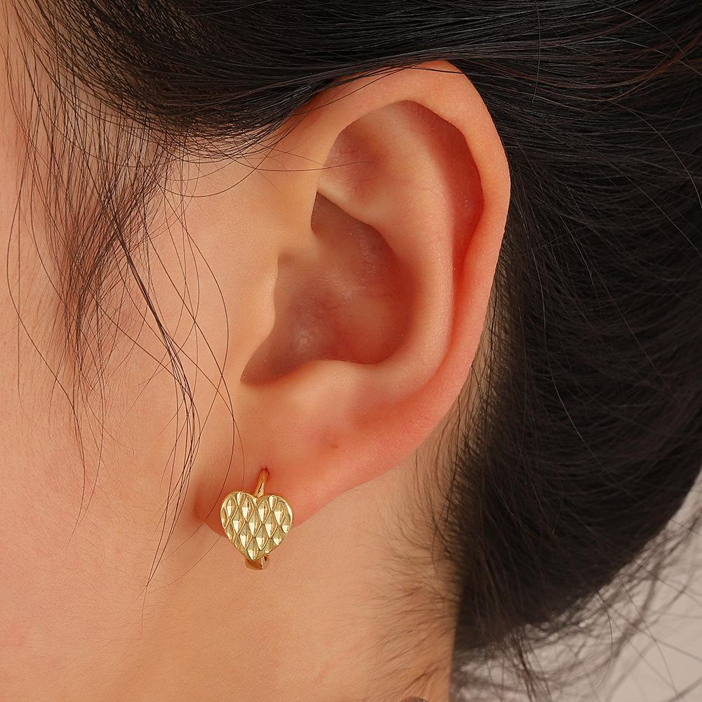 ins simple micro-inlaid zircon flower earrings fashion temperament niche design stitching love ear buckle earrings