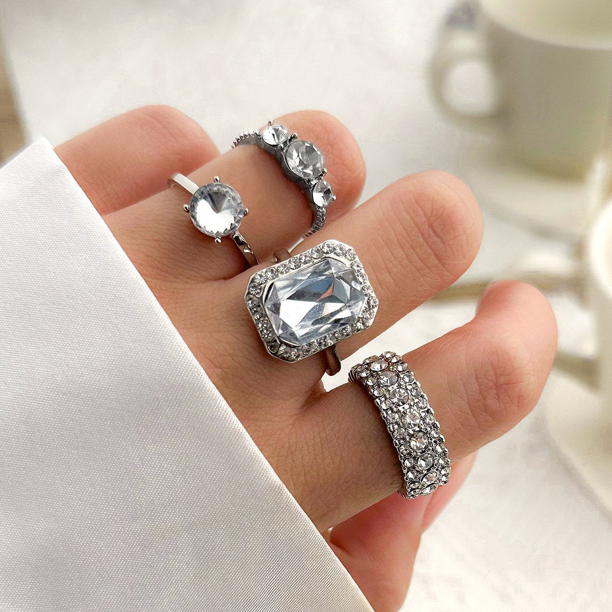 Jewelry Simple Mix and Match Turquoise Hand Jewelry Temperament Butterfly Geometric Micro-inlaid Diamond Ring Set Female