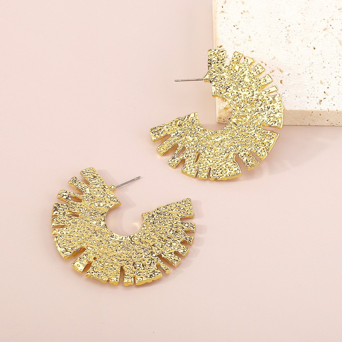E194 Exaggerated metal C-shaped earrings ZA personality geometric heavy texture retro simple earrings