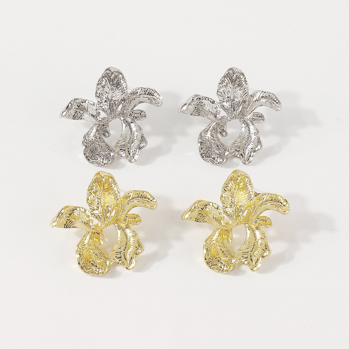 E1863 Irregular Simple Metal Flower Earrings Temperament Elegant Literary Retro Design Earrings